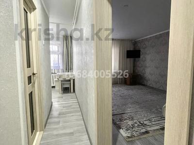 1-комнатная квартира, 38 м², 1/5 этаж посуточно, Сатпаева за 9 000 〒 в Петропавловске