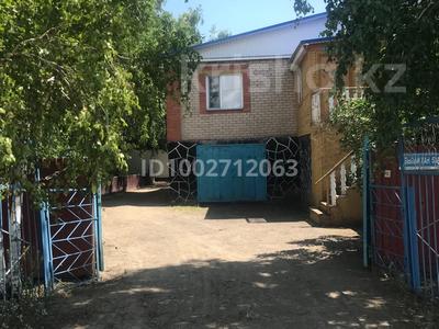 Отдельный дом · 4 комнаты · 329 м² · 323 сот., Абылай хана 53А — Красный Яр за 40 млн 〒 в Кокшетау