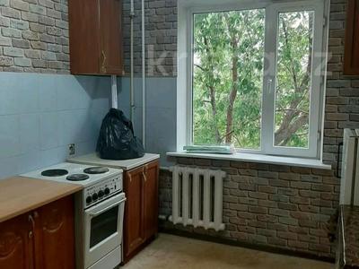 3-бөлмелі пәтер · 65 м² · 3/5 қабат, Степной 4 ш/а. 6 — Остановка Швейная фабрика, бағасы: 200 000 ₸ в Караганде, Казыбек би р-н