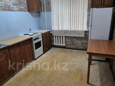 3-комнатная квартира · 65 м² · 3/5 этаж, мкр Юго-Восток, Степной 4 6 — Остановка Швейная фабрика за 200 000 ₸ в Караганде, Казыбек би р-н