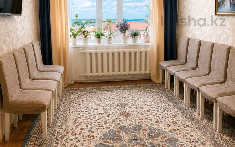 3-бөлмелі пәтер · 65.2 м² · 5/9 қабат, Строитель ш/а., бағасы: 22 млн ₸ в Уральске, мкр Строитель — фото 2