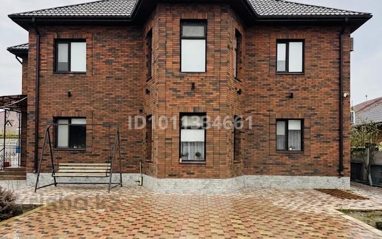 Отдельный дом · 9 комнат · 350 м² · 8 сот., мкр Самал, Кожаберген жырау за 120 млн ₸ в Атырау — фото 2