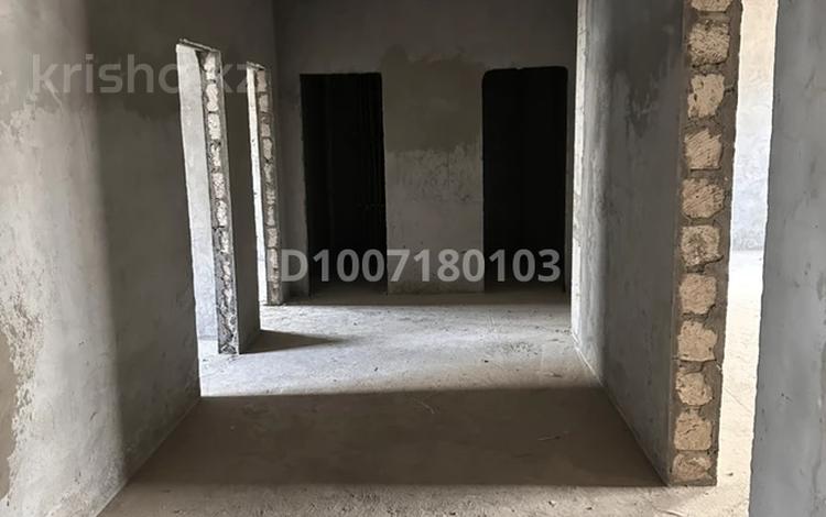 4-комнатная квартира · 142 м² · 3/9 этаж, 16-й мкр 20/1 за 31 млн ₸ в Актау — фото 2
