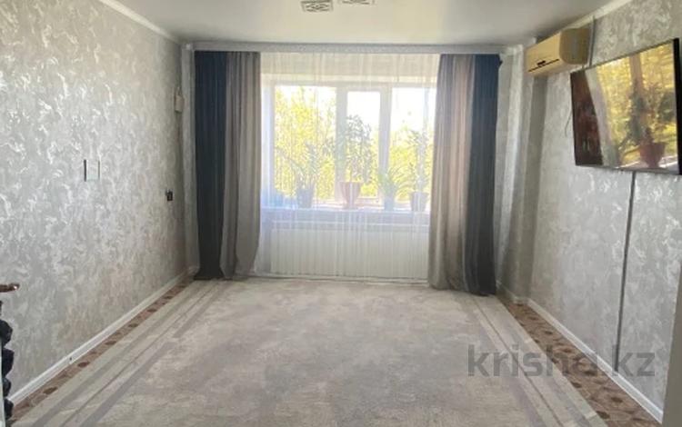 2-бөлмелі пәтер · 50.6 м² · 5/5 қабат, Аманжолова 49/1, бағасы: 15.5 млн ₸ в Уральске — фото 2