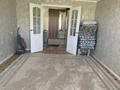 2-бөлмелі пәтер · 50.6 м² · 5/5 қабат, Аманжолова 49/1, бағасы: 15.5 млн ₸ в Уральске — фото 2
