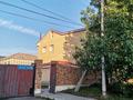 Отдельный дом · 8 комнат · 488 м² · 11 сот., мкр Кунгей 53 за 500 000 ₸ в Караганде, Казыбек би р-н