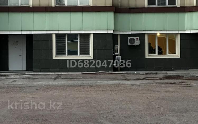 3-комнатная квартира, 85 м², 1/14 этаж помесячно, Луганского 1 за 700 000 〒 в Алматы, Медеуский р-н — фото 2