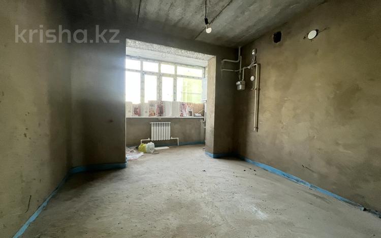 3-бөлмелі пәтер, 90 м², 1/5 қабат, мкр. Алтын орда, Батыс 2 49Л к 1, бағасы: 21.5 млн 〒 в Актобе, мкр. Алтын орда — фото 2