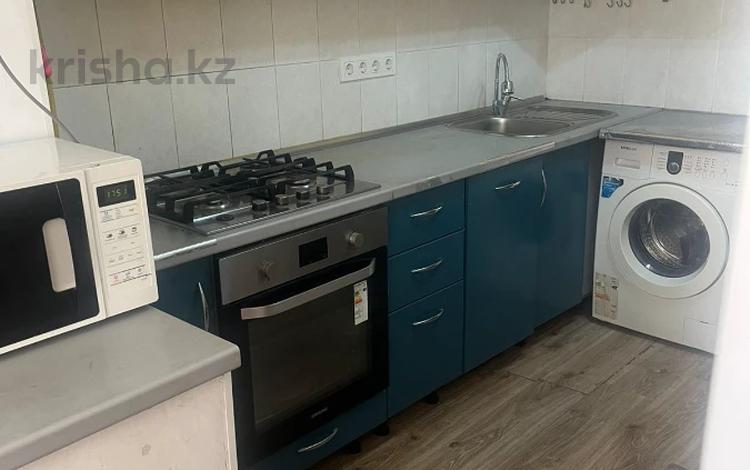 3-комнатная квартира · 70 м² · 3/5 этаж, 11-й мкр 10 за 18 млн ₸ в Актау — фото 2