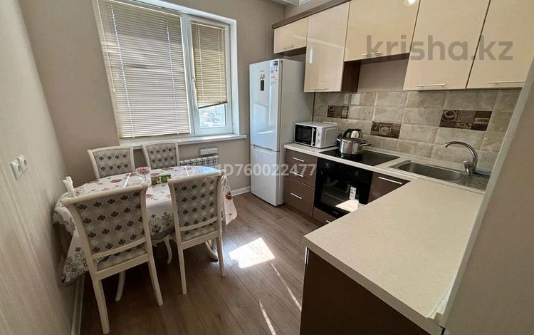 1-комнатная квартира · 36 м² · 9/9 этаж, Тауелсиздик 21/6 за 200 000 ₸ в Астане, Алматы р-н — фото 3