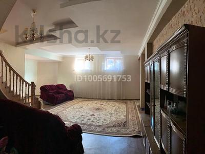 Отдельный дом · 13 комнат · 550 м², мкр Калкаман-2, Аспандиярова 161 за 3 млн 〒 в Алматы, Наурызбайский р-н