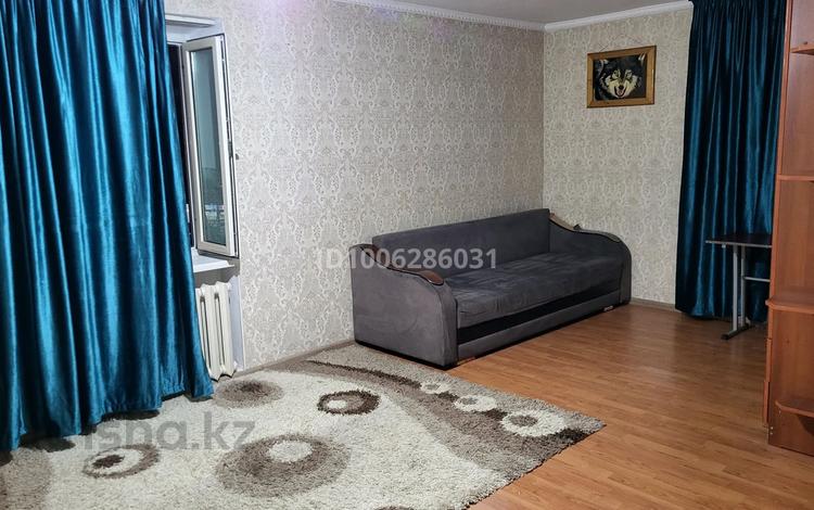 1-комнатная квартира · 36 м² · 3/4 этаж, мкр Акбулак, Ниеткалиева за 100 000 ₸ в Таразе — фото 2