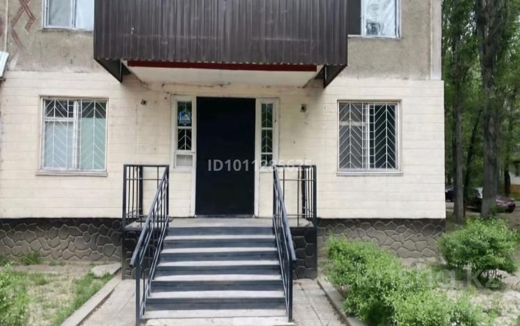 Медцентры и аптеки · 45.5 м² за 49.5 млн 〒 в Таразе, мкр Самал — фото 4