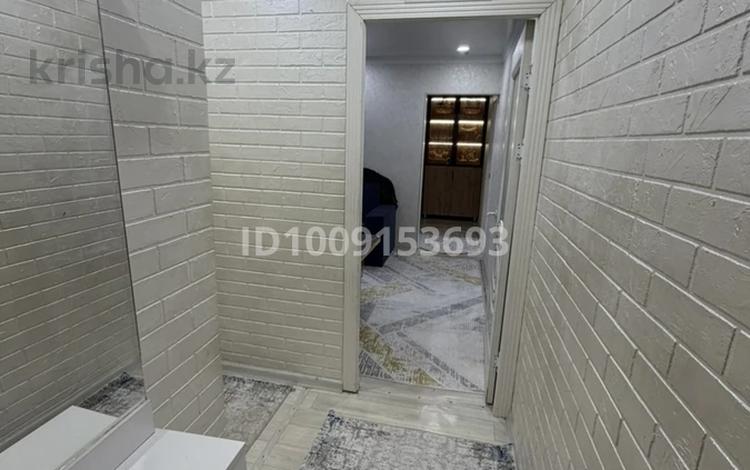 3-комнатная квартира · 63 м² · 2/5 этаж, 11-й микрорайон, 11-й микрорайон 95а — Мечта торговый дом за 24.5 млн 〒 в Шымкенте, Енбекшинский р-н — фото 3