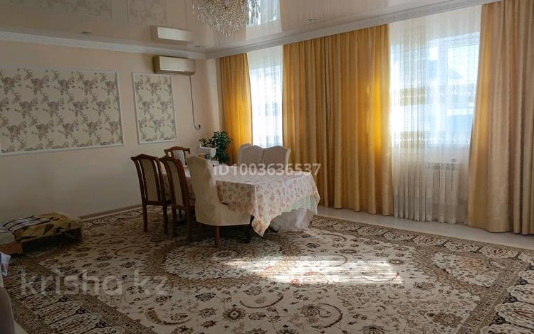 Жеке үй · 4 бөлме · 145 м² · 10 жүзд., Атырау-2 ш/а., 4 13 — Находиться на берегу Урала, бағасы: 35 млн ₸ в мкр	Атырау-2 — фото 40