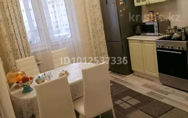3-комнатная квартира · 63 м² · 2/7 этаж, Бухар жырау 36а за 45.5 млн ₸ в Астане, Есильский р-н — фото 2