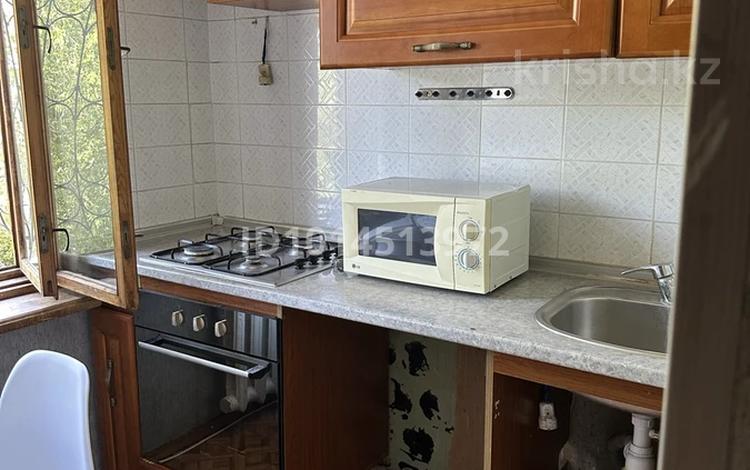 3-комнатная квартира · 55 м² · 4/4 этаж, мкр №4 26 за 37.5 млн ₸ в Алматы, Ауэзовский р-н — фото 2