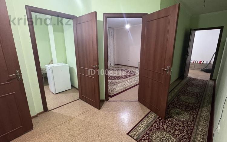 2-комнатная квартира · 56 м² · 4/5 этаж, мкр Акжайык 69/9 — Тулеметова Өтегенованың қиылысы Көкжайлауға қарама қарсы бет за 150 000 ₸ в Шымкенте, Абайский р-н — фото 2