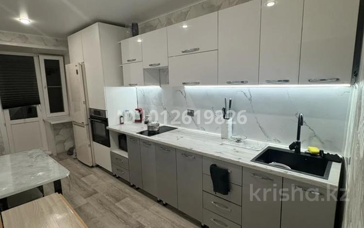 1-бөлмелі пәтер · 36 м² · 3/9 қабат, Назарбаева 83/3, бағасы: 15 млн ₸ в Усть-Каменогорске — фото 2