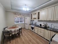 2-комнатная квартира, 65 м², 1/6 этаж посуточно, Владимирского 2В за 15 000 〒 в Атырау
