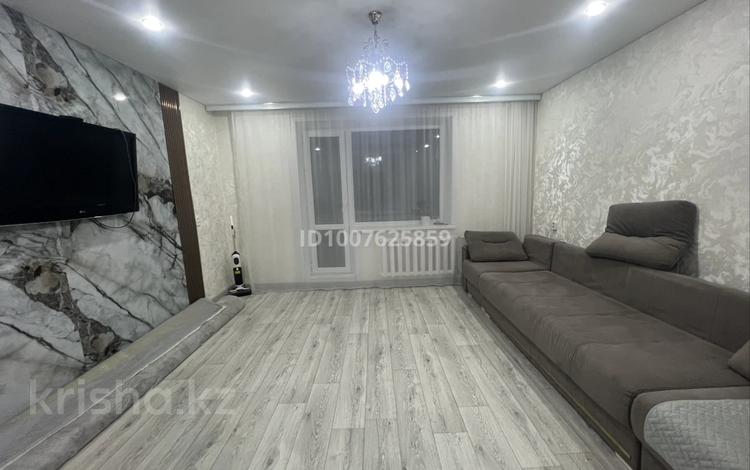 3-бөлмелі пәтер · 72 м² · 4/5 қабат, Майкудук, Мкр Восток-3 17, бағасы: 22.5 млн ₸ в Караганде, Алихана Бокейханова р-н — фото 2