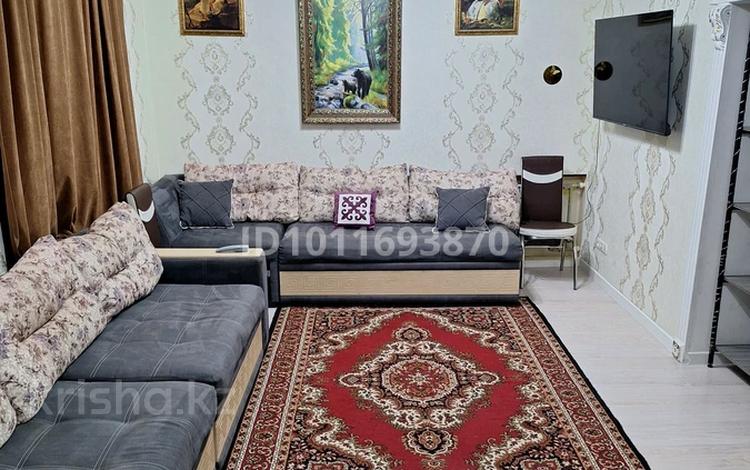 2-комнатная квартира · 60 м² · 1/3 этаж, Просп. Толе Би 59 за 10 000 ₸ в Таразе — фото 2