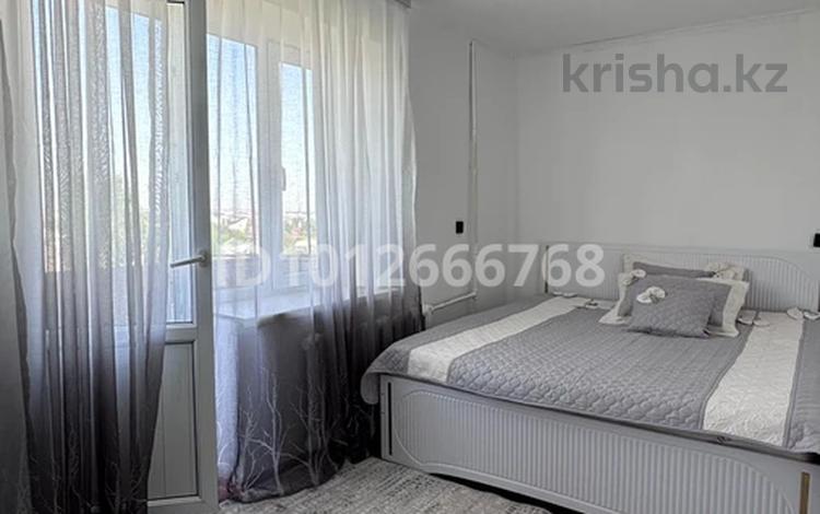2-бөлмелі пәтер · 42 м² · 4/5 қабат, Аскарова 227, бағасы: 11 млн ₸ в Таразе — фото 3