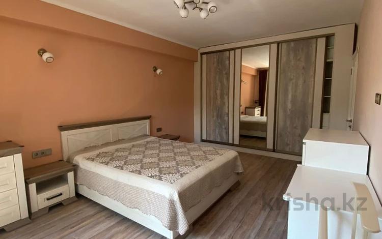 4-бөлмелі пәтер, 85 м², 3/4 қабат ай сайын, Байтурсынова 96/1, бағасы: 450 000 〒 в Алматы, Бостандыкский р-н — фото 2