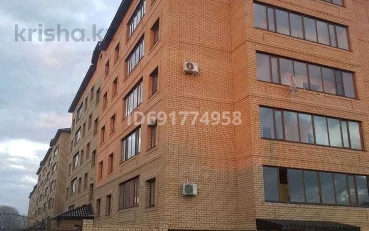 3-комнатная квартира, 104 м², 5/5 этаж, Сеченова 9/2 за 42 млн 〒 в Семее — фото 2