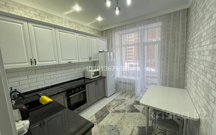 1-комнатная квартира · 37 м² · 2/9 этаж, Кайым Мухамедханов 21/2 за 28 млн ₸ в Астане, Нура р-н — фото 2