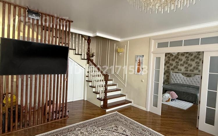 3-бөлмелі пәтер · 122 м² · 9/9 қабат, мкр. Алтын орда 11Е, бағасы: 48 млн ₸ в Актобе — фото 2
