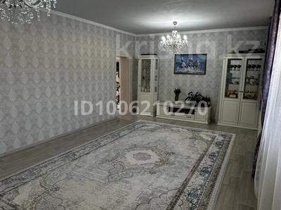 Отдельный дом · 4 комнаты · 250 м² · 100 сот., Қараған босаға 172 — Рахат 3-25-172 за 17 млн ₸ в Жанаозен