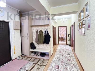 4-комнатная квартира, 120 м², 3/3 этаж, Самал 13б за 39 млн 〒 в Талдыкоргане, мкр Самал