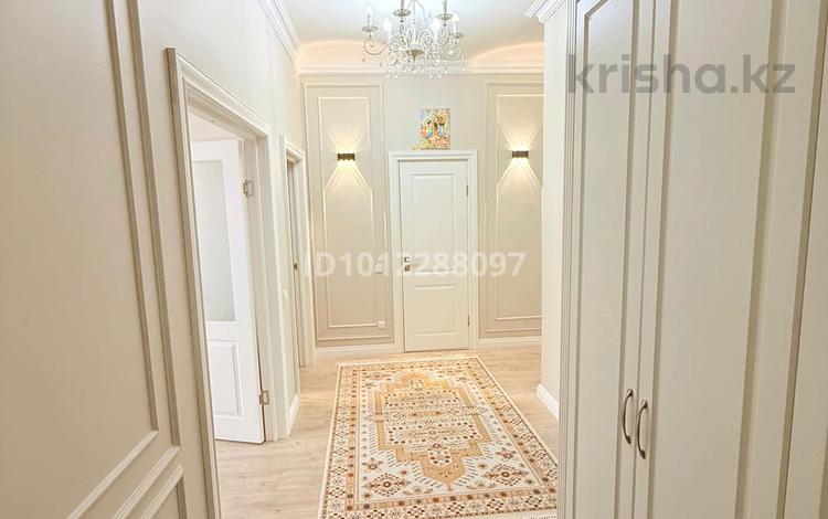 3-комнатная квартира · 84.5 м² · 3/9 этаж, ул. Ханов Керея и Жанибека 15 за 66 млн ₸ в Астане, Есильский р-н — фото 74