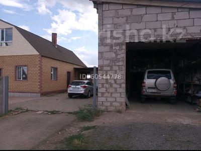 Жеке үй · 5 бөлме · 180 м² · 10 сот., Қабанбай батыр 1 — Возле Мечет, бағасы: 45 млн 〒 в Талапкер 