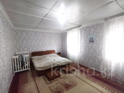 Жеке үй · 4 бөлме · 70 м² · 7.2 жүзд., 2 пер Бауржан Момышулы 8, бағасы: 25 млн ₸ в Таразе