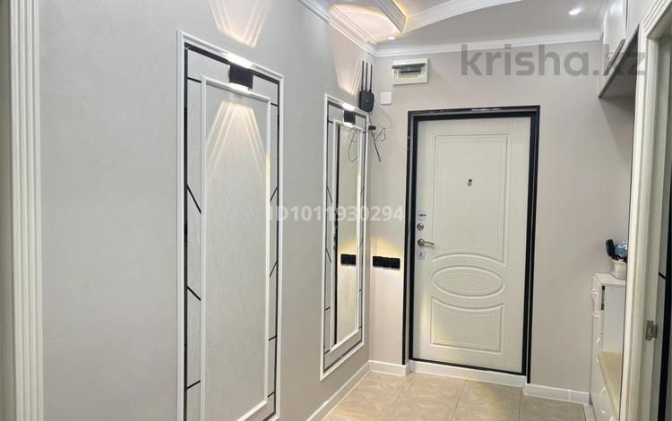 2-бөлмелі пәтер · 65 м² · 1/5 қабат, 19-й мкр. 36, бағасы: 26 млн ₸ в Актау, 18-й мкр  — фото 2