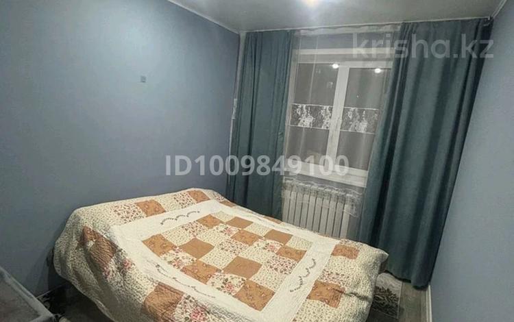 3-комнатная квартира · 48.5 м² · 2/5 этаж, Шухова — Магазин Апельсин Аружан за 20.5 млн ₸ в Петропавловске — фото 2