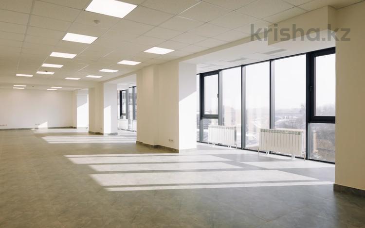 Свободное назначение, офисы, магазины и бутики, салоны красоты, медцентры и аптеки · 119.5 м² за 956 000 〒 в Алматы, Медеуский р-н — фото 37
