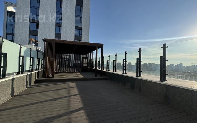 4-комнатная квартира · 210 м² · 15/16 этаж, Е 116 за 300 млн ₸ в Астане, Есильский р-н — фото 2