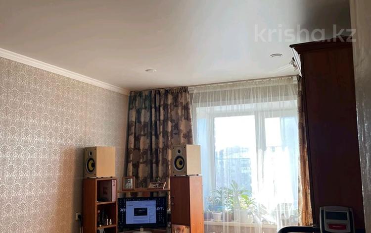2-комнатная квартира, 49 м², 5/5 этаж, алтынсарина за 16 млн 〒 в Петропавловске — фото 2