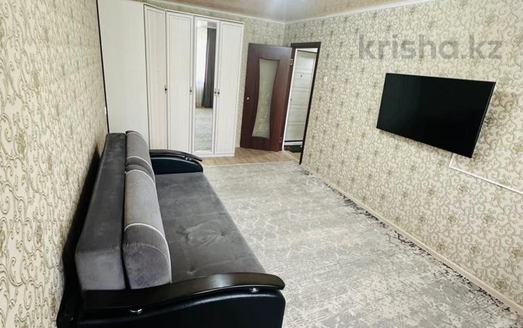 1-комнатная квартира · 30.4 м² · 5/5 этаж, мкр Строитель за 12.5 млн 〒 в Уральске — фото 2