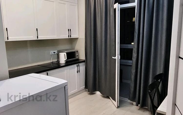 2-комнатная квартира · 45 м² · 11/12 этаж, Утеген батыра 11 за 19 000 ₸ в Алматы, Ауэзовский р-н — фото 2