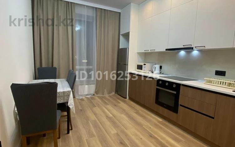 1-комнатная квартира · 42 м² · 2/7 этаж, Аль-Фараби проспект 7/2 за 250 000 ₸ в Астане, Есильский р-н — фото 2