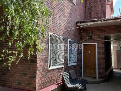 Часть дома · 6 комнат · 225.6 м² · 1075 сот., ул. Абая Кунанбаева 17 за 70 млн ₸ в Жезказгане