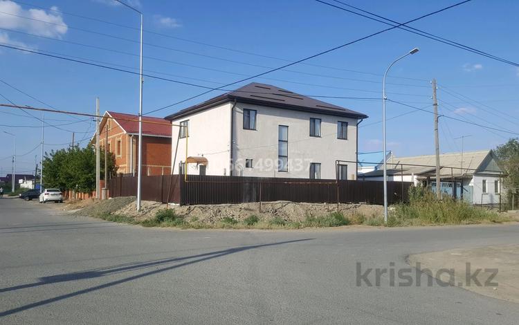 Жеке үй · 4 бөлме · 240 м² · 3 жүзд., Мырзагали Казирета 51 — Ахмета Байтурсынова, бағасы: 75 млн ₸ в Атырау — фото 15