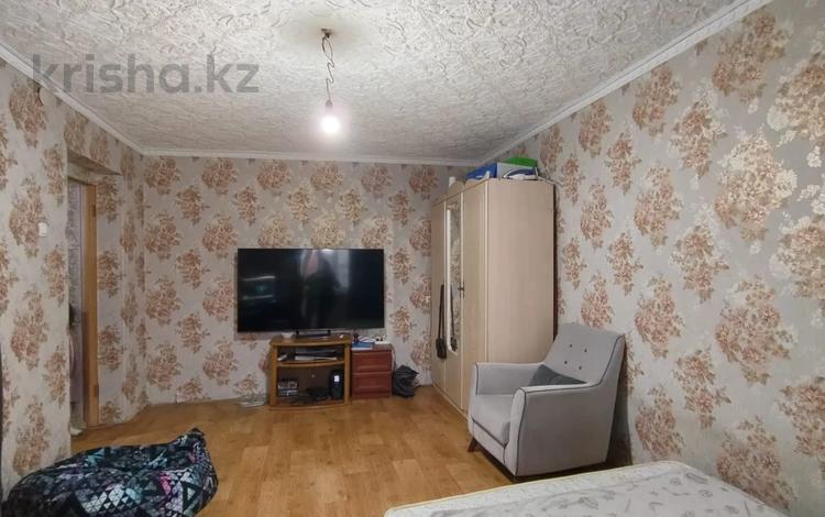 1-комнатная квартира, 42 м², 8/9 этаж, Шакарима 15