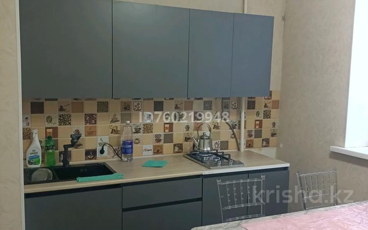 1-комнатная квартира · 44 м² · 3/5 этаж, мкр Береке 2 за 16.5 млн ₸ в Атырау — фото 8