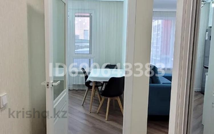 1-комнатная квартира, 40 м², 4/9 этаж помесячно, Орынбор 12