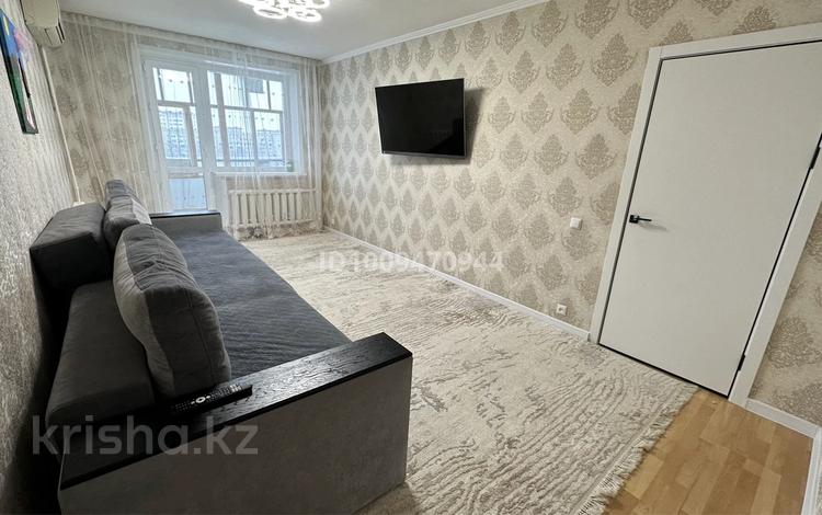 5-бөлмелі пәтер · 90.3 м² · 6/10 қабат, 8-й микрорайон, 8 мкр — В.Интернационалистов-Чкалова, бағасы: 45 млн ₸ в Костанае — фото 2